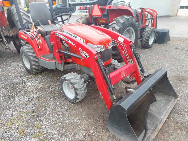 Tractors  GC2400L Photo